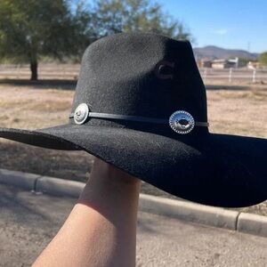Black felt Charley horse Hat Co size medium